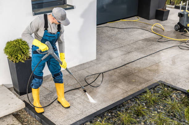 Best Pressure Washing Driveway  in Chattahoochee Hills, GA